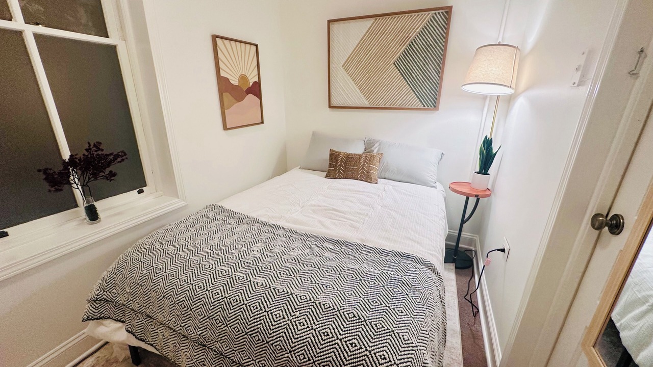 Photo of Bedroom in West Bucktown