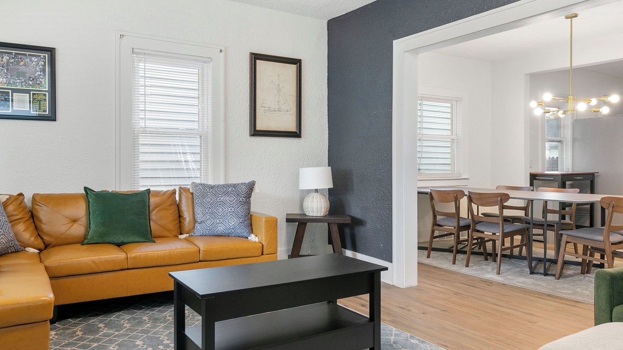 Photo of Livingroom in South Bend
