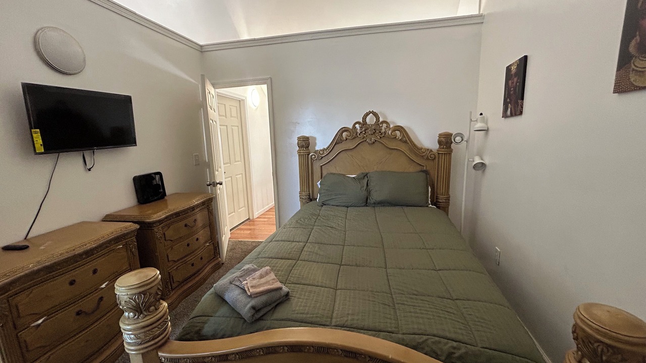 Photo of Bedroom in Detroit