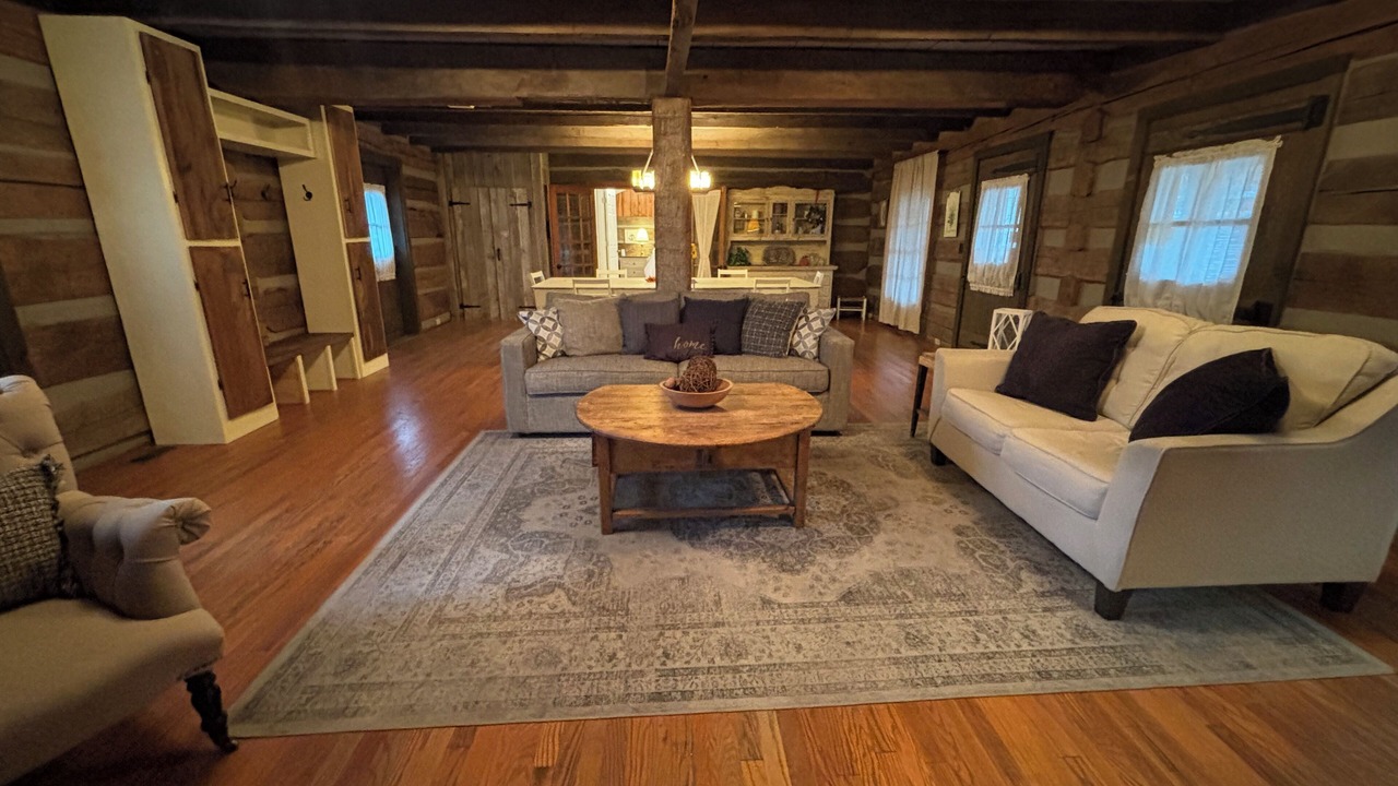 Photo of Livingroom in Goshen