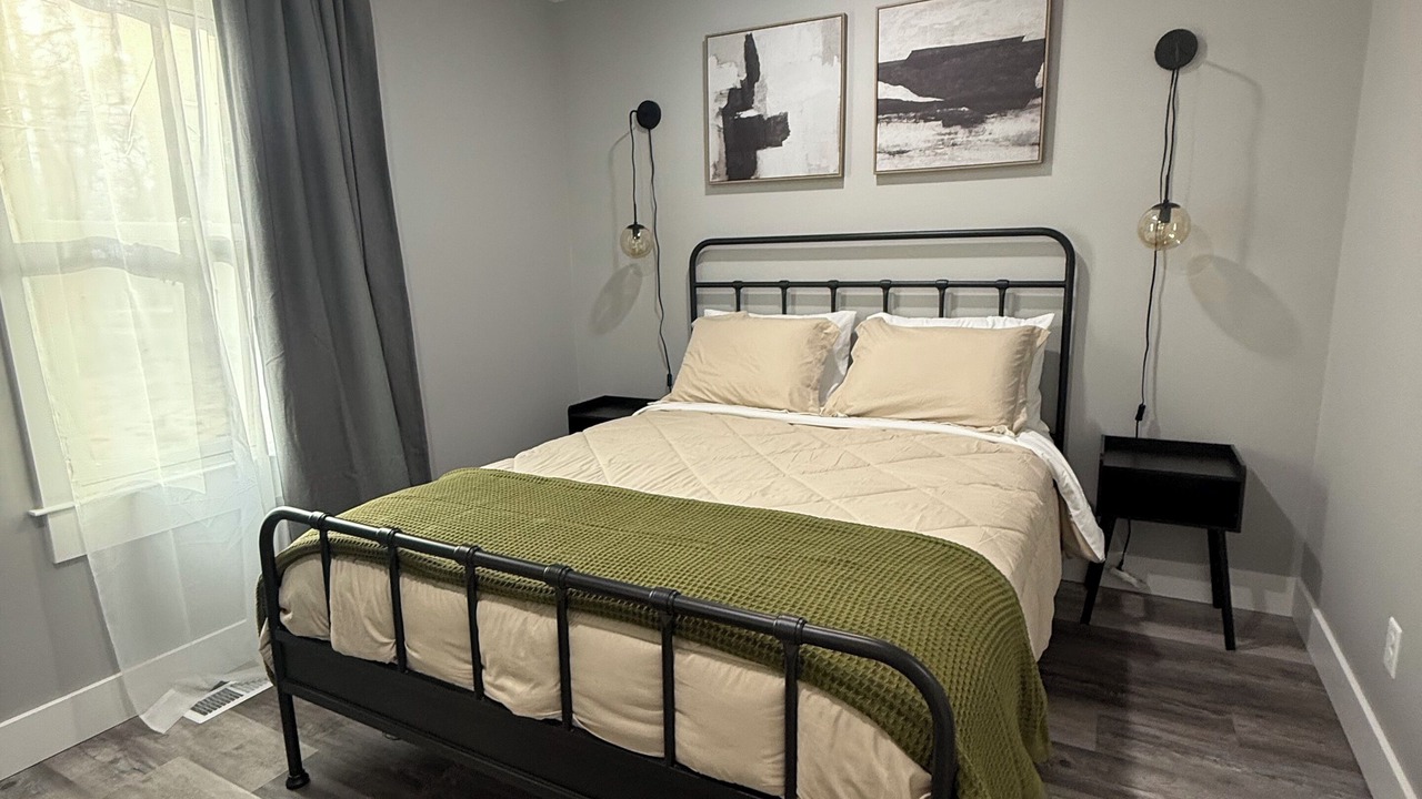Photo of Bedroom in Norton Shores