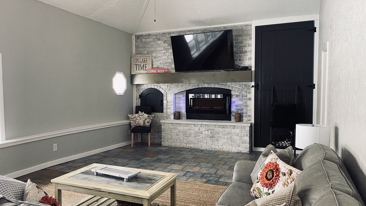 Photo of Livingroom in Irons