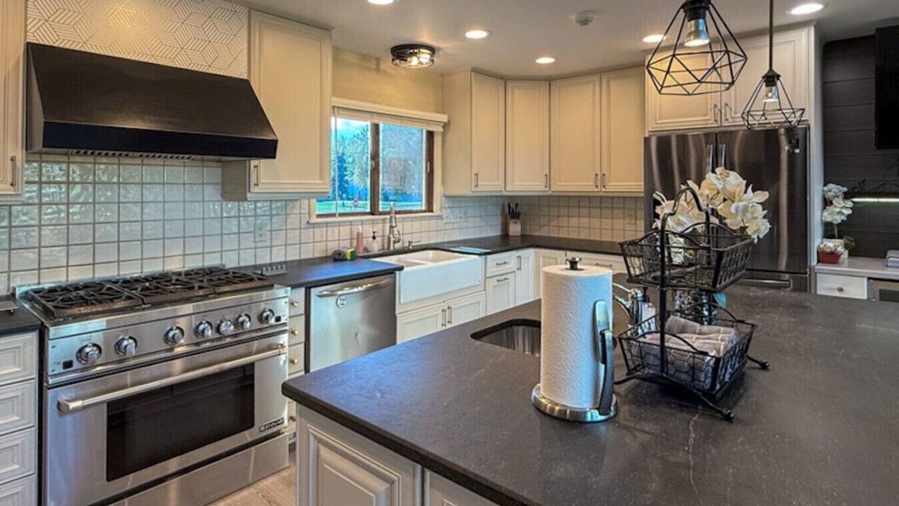 Photo of Kitchen in Miller Beach