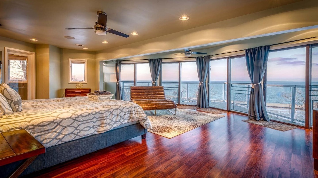 Photo of Bedroom in Miller Beach