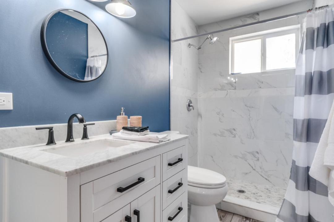 Photo of Bathroom in Kendall