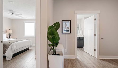 Two-Bedroom Penthouse with Grand Traverse Bay Views (Self Check-in)