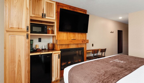 Lakeview Balcony King Room