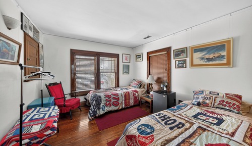 NEWMAN ROOM - 6