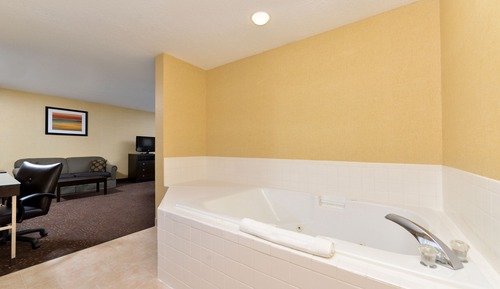 Standard Room, 1 King Bed, Accessible (Extra Floor Space)