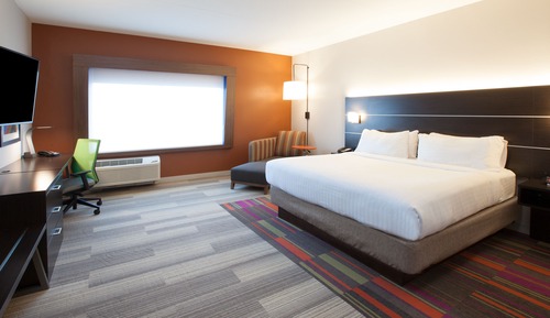 Suite, 1 King Bed, Accessible (Communications)