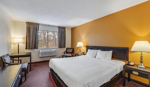 King Room - Accessible/Non-Smoking