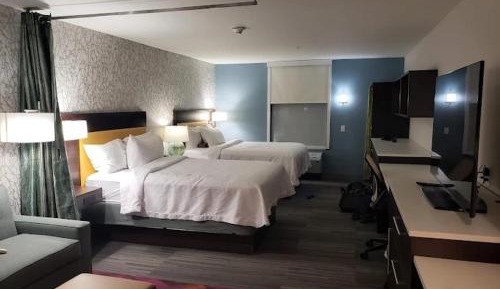 Queen Studio with Two Queen Beds - Non-Smoking