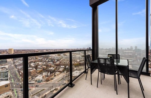 River West Apartment | Skyline View Duo for Groups: Unmatched Luxury Stay