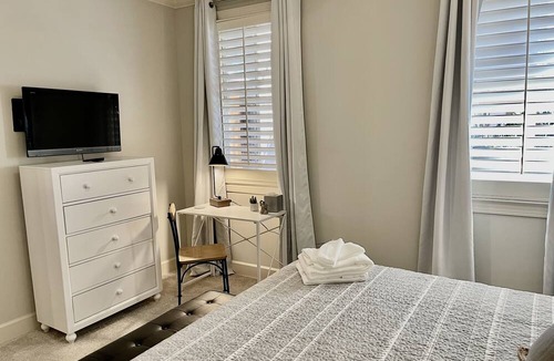 The Strip Condo | BamaNati - Step right out onto The Strip - walk to Stadium, Downtown & more!