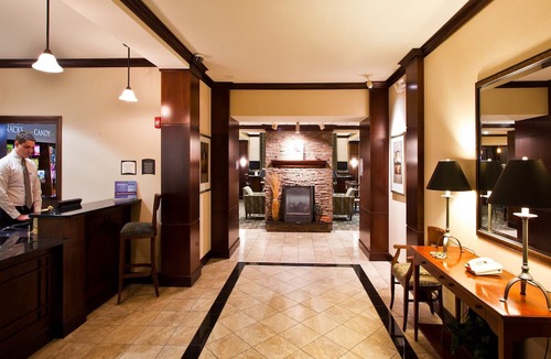 Okemos Condo | 1 Bedroom | Free Breakfast.