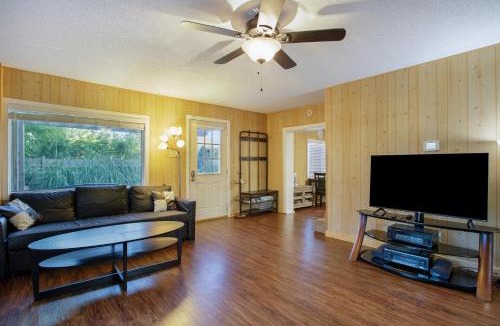 Stevensville House | Stevensville Home Near Beach, State Parks and More!
