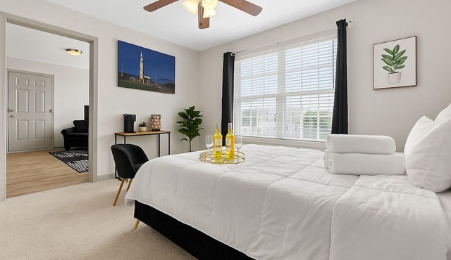 3 mins from Redstone Arsenal &Bridge Street.