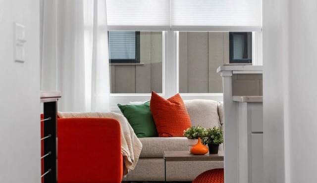 Downtown TC Condo w/Rooftop + Walk to Beach